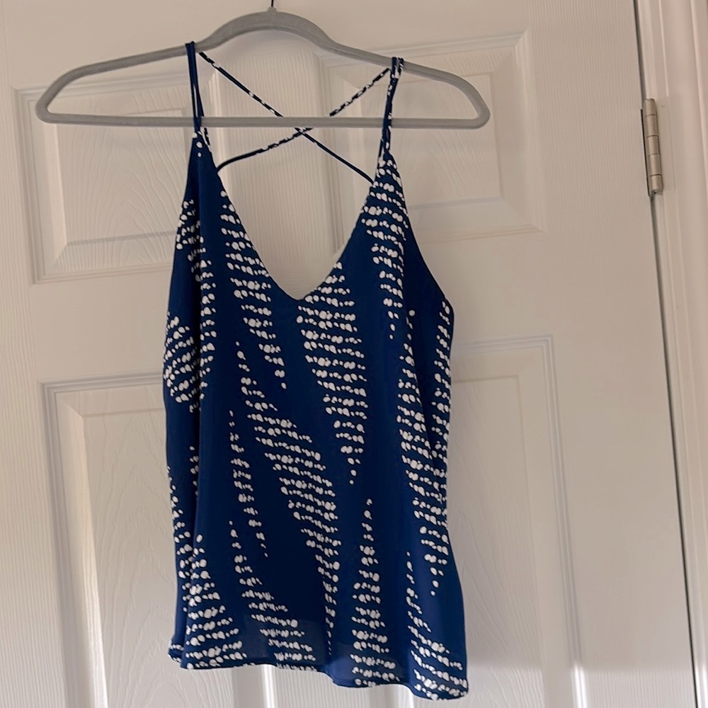 Strappy silky tank. Sz S